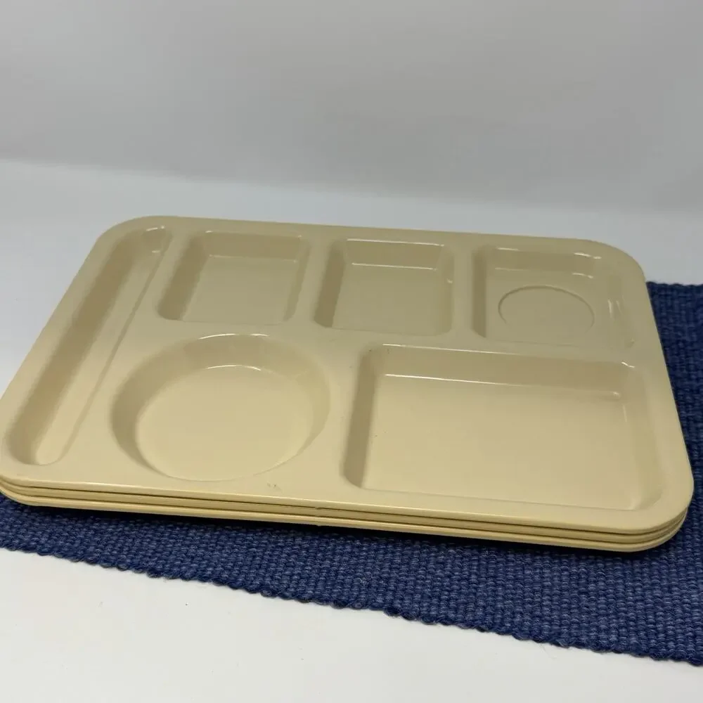 Vintage Plastic 6-Compartment Rectangle Cafeteria Tray Lunch Daycare Shelter